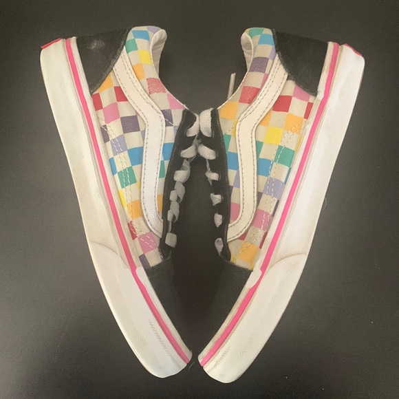 Youth Girls Vans Ward Low Top Old Skool Shoes Rainbow Check size 1 - Picture 2 of 11